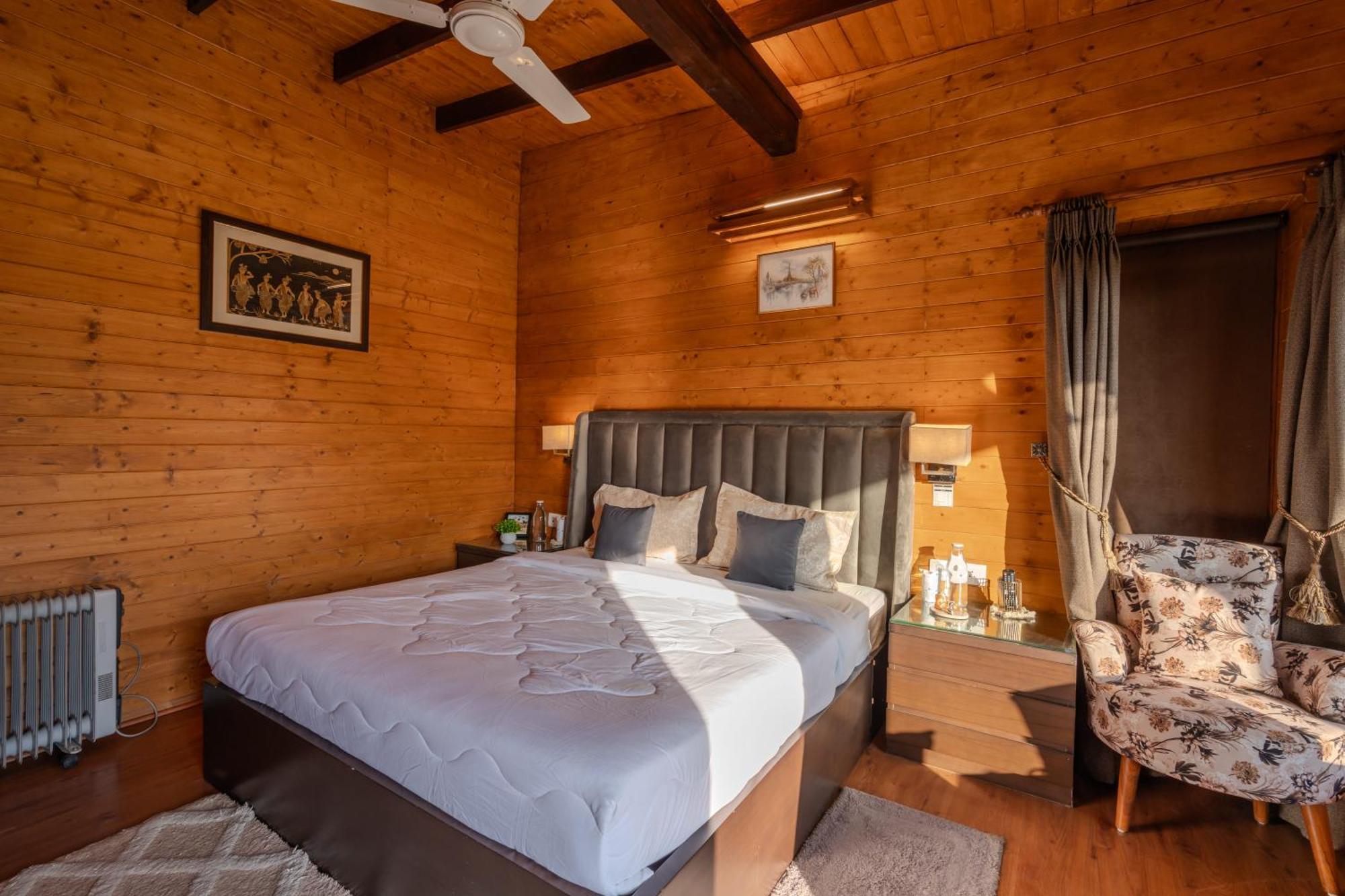 Saffronstays Timber Crest Dehradun Buitenkant foto