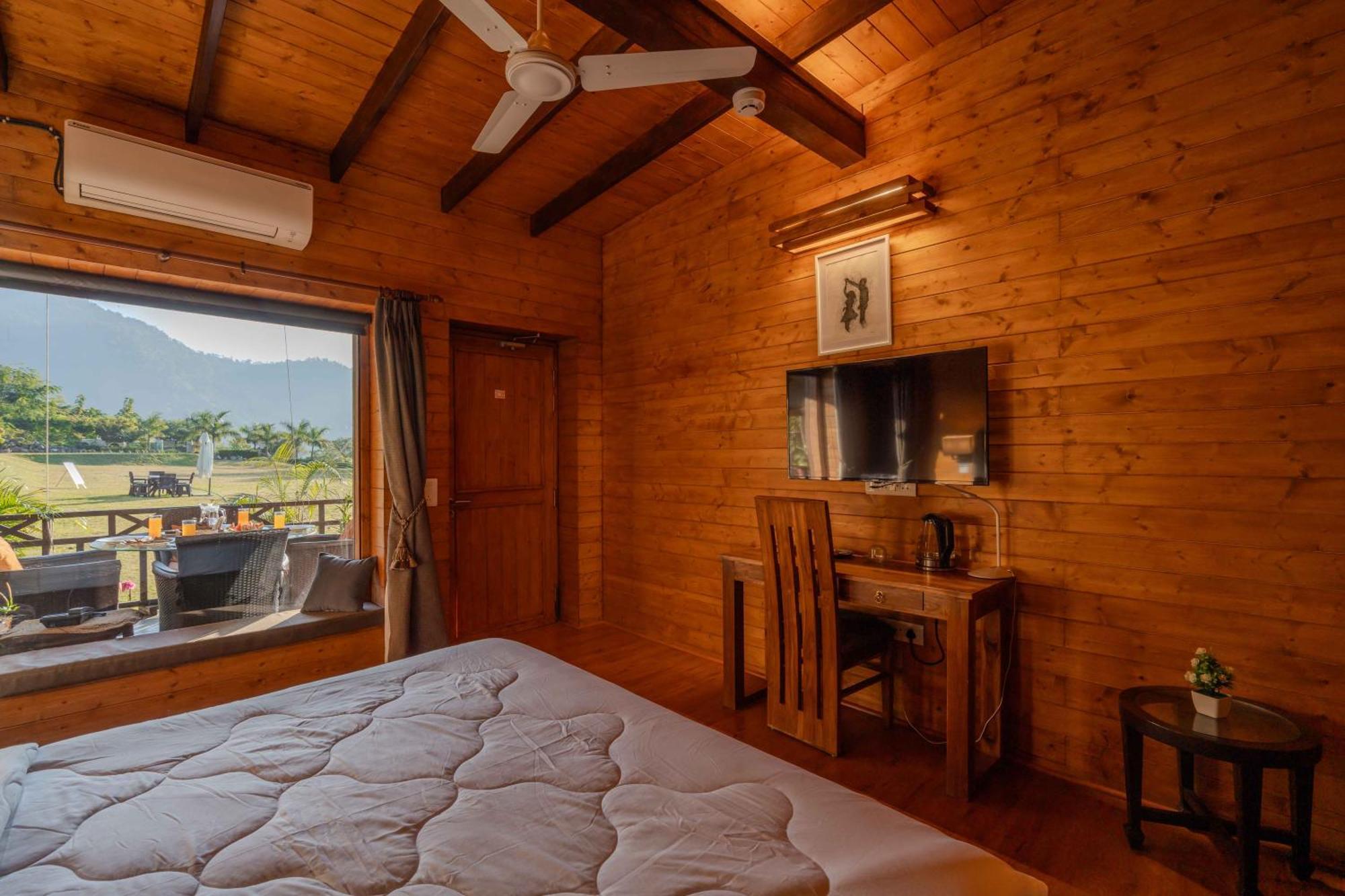 Saffronstays Timber Crest Dehradun Buitenkant foto