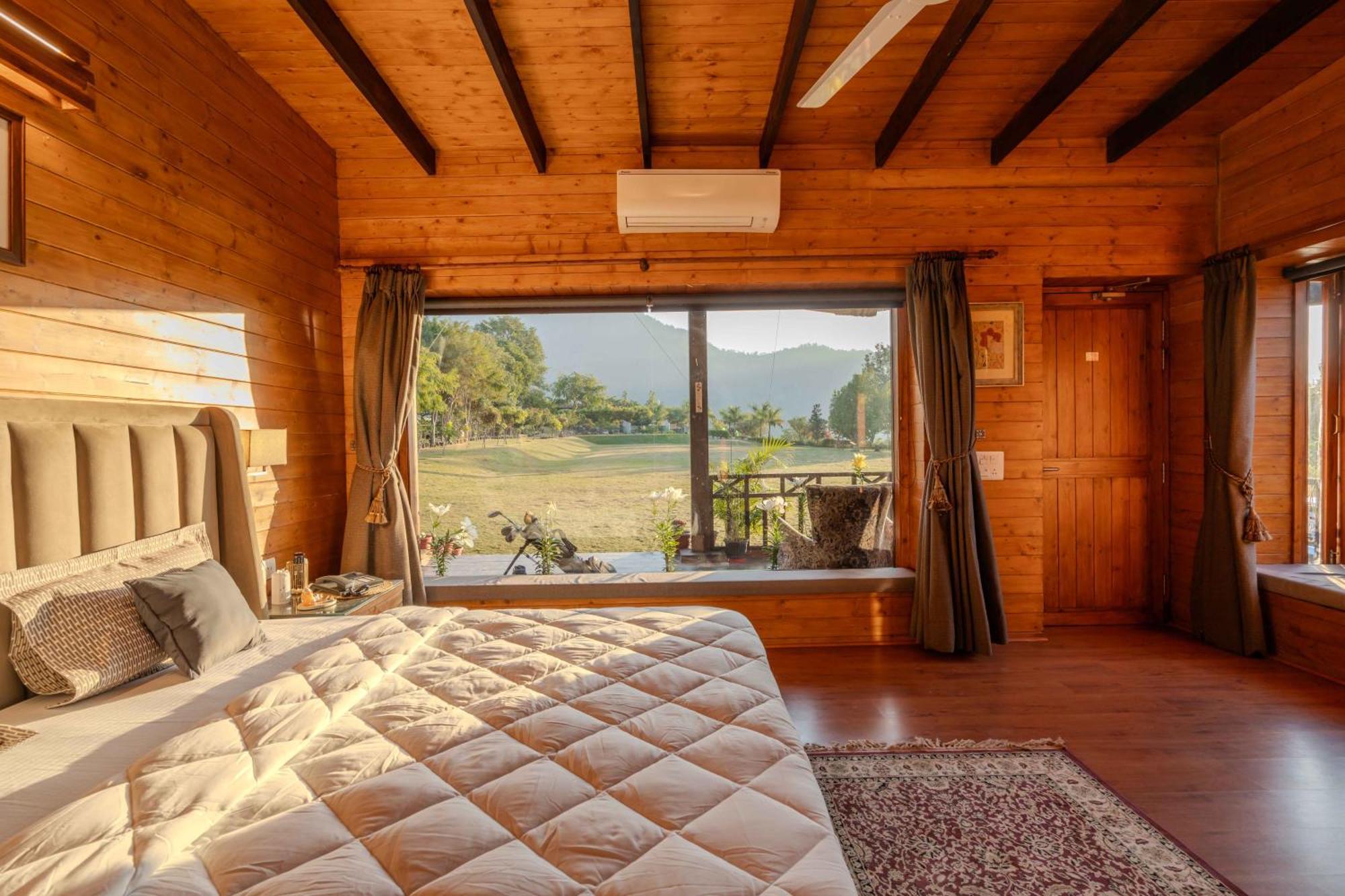 Saffronstays Timber Crest Dehradun Buitenkant foto