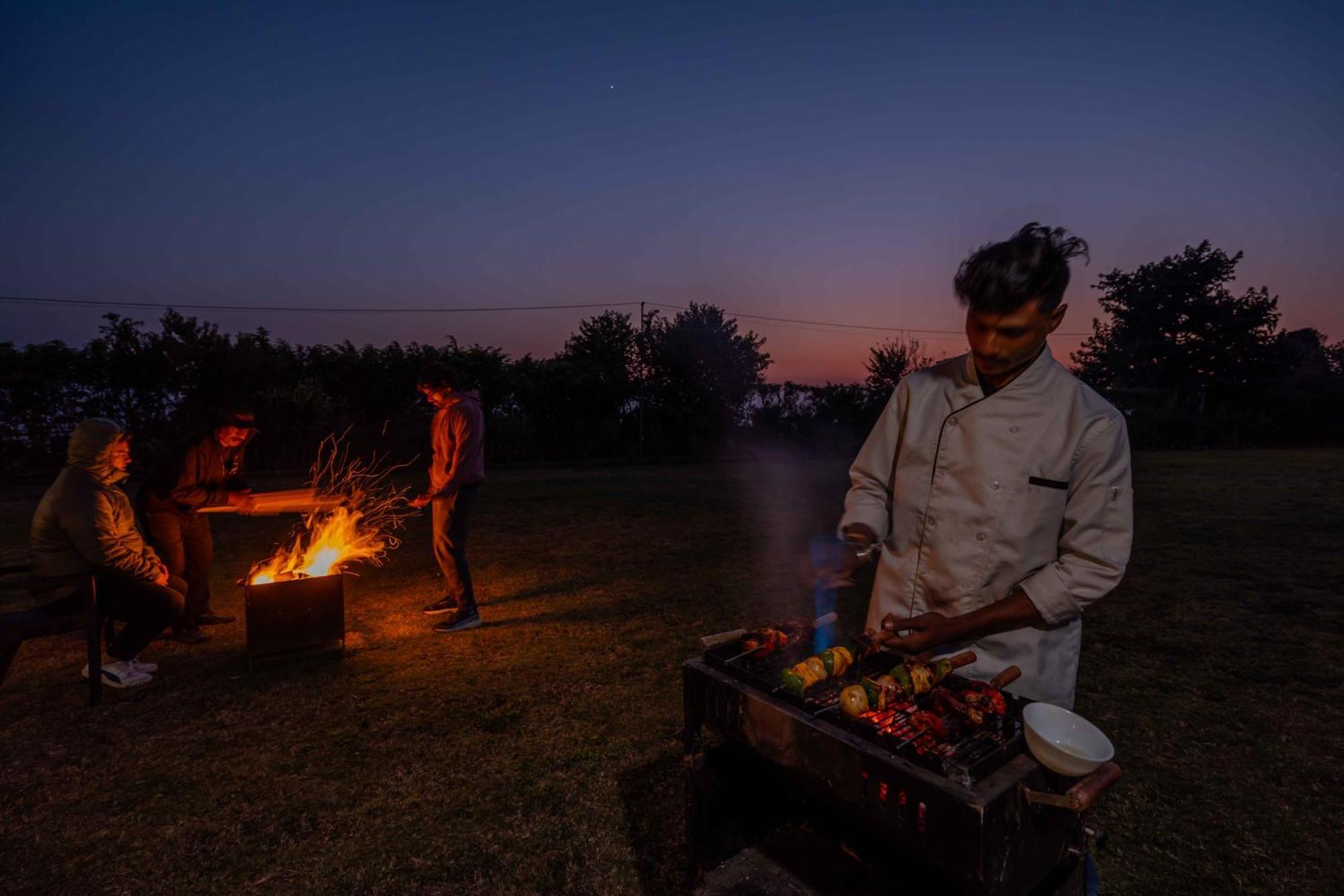 Saffronstays Timber Crest Dehradun Buitenkant foto